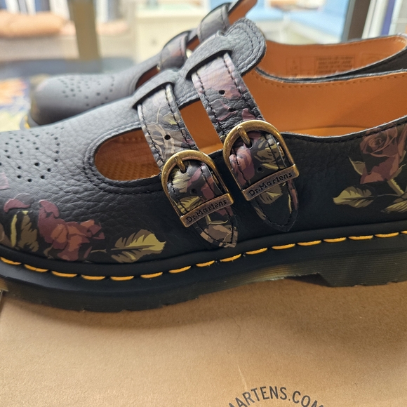 Dr. Martens Women's 8065 Floral Decay Black Mary Janes - Picture 3 of 7